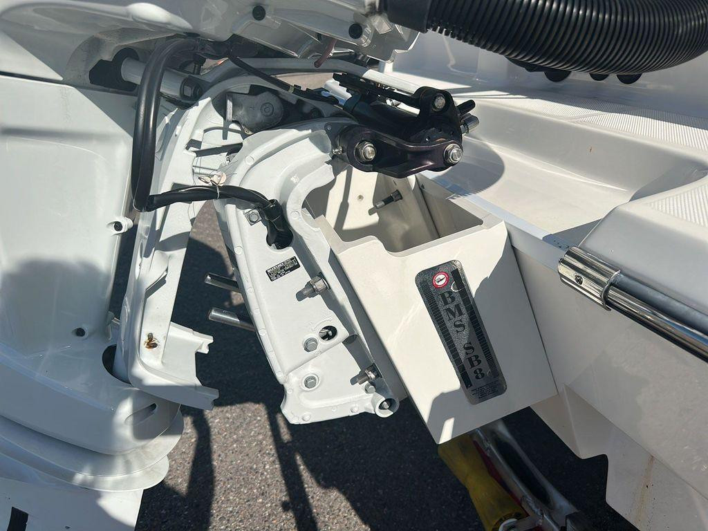Sea Born LX22 Center Console LE
