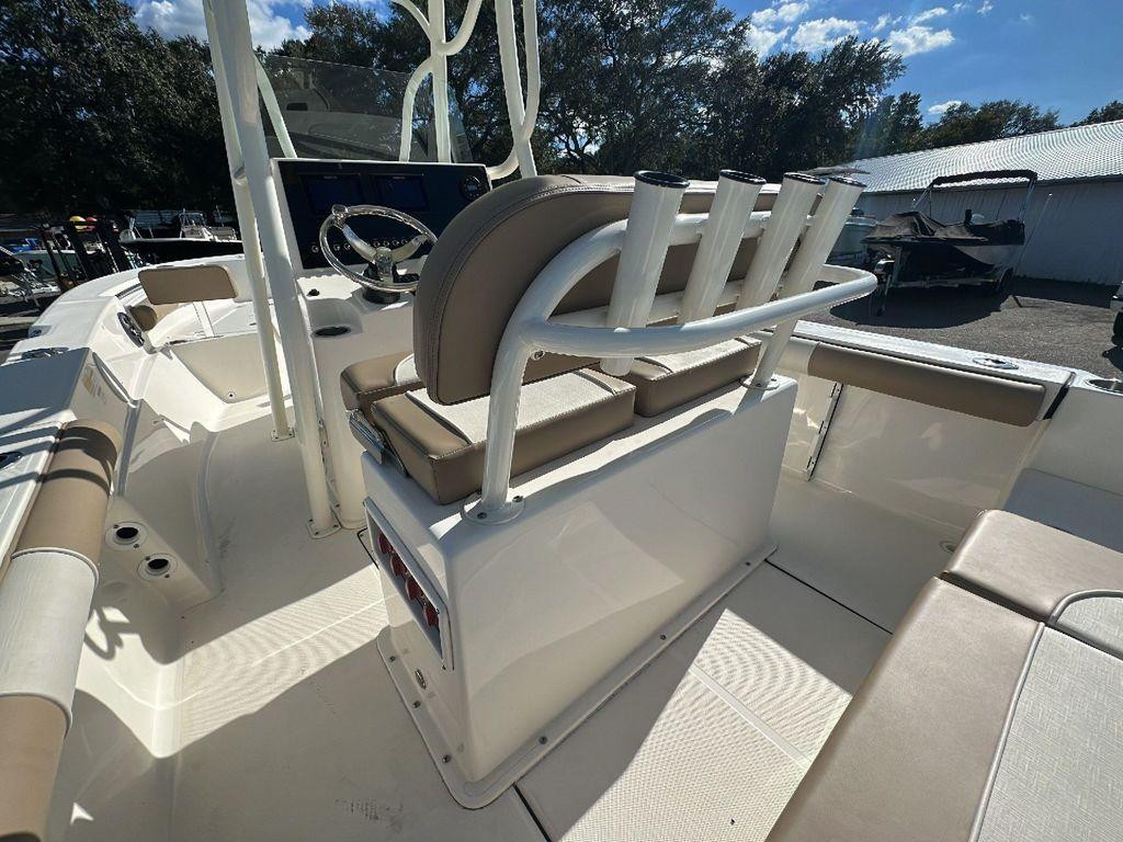 Sea Born LX22 Center Console LE