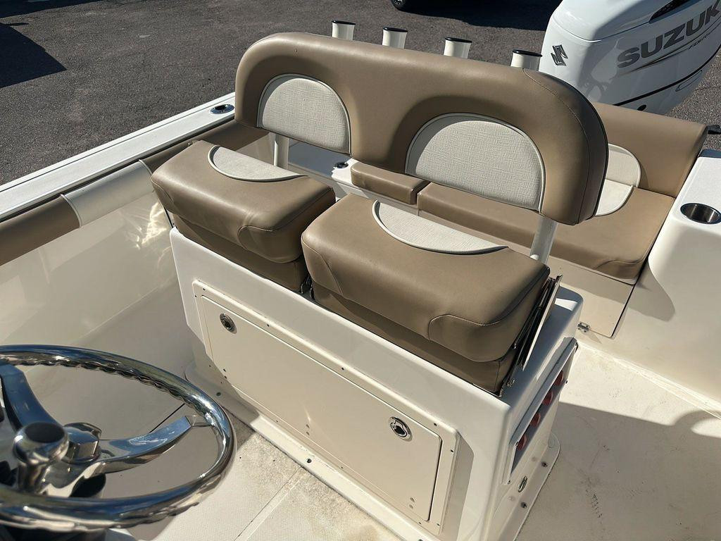 Sea Born LX22 Center Console LE
