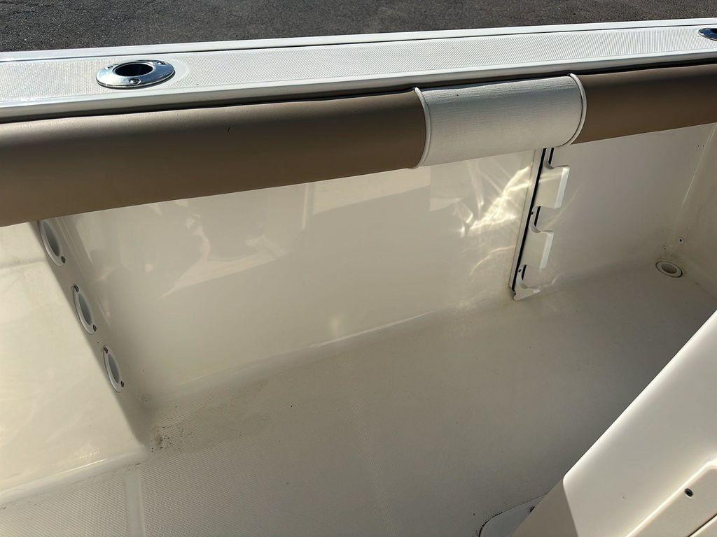 Sea Born LX22 Center Console LE