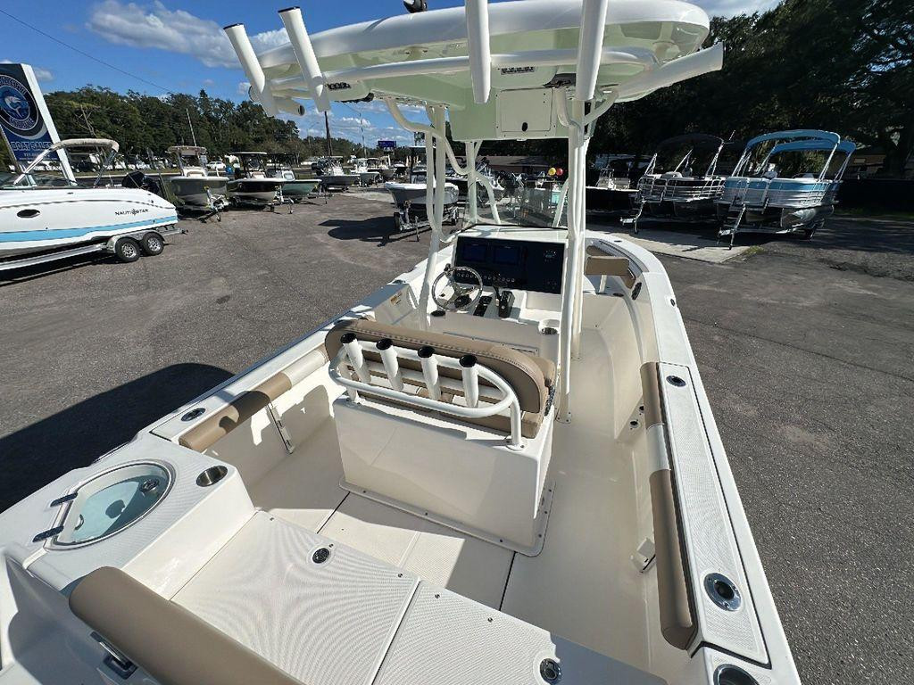 Sea Born LX22 Center Console LE