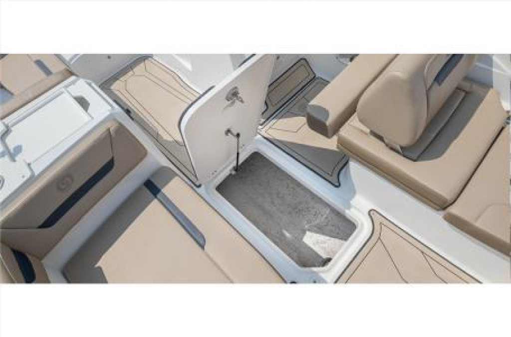 Hurricane SunDeck Sport 205 IO