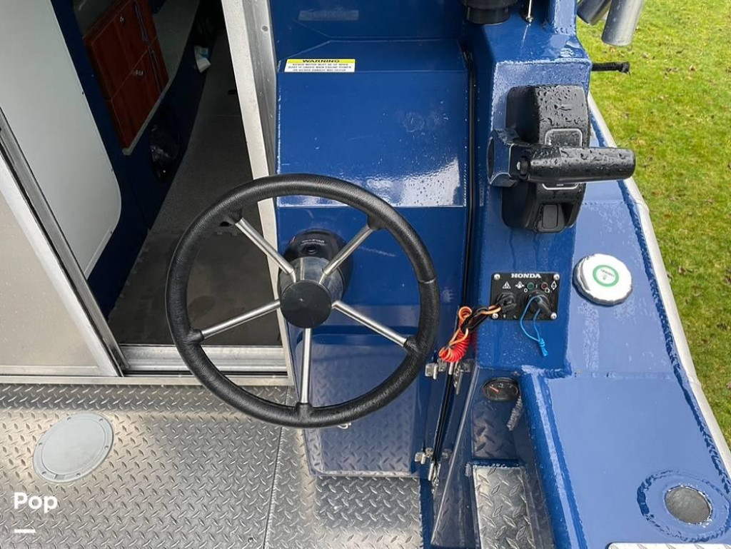 Hewescraft Pacific Explorer 270