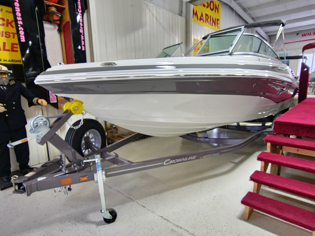 Crownline 210 SS