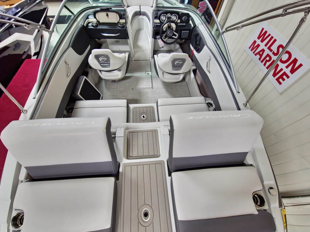 Crownline 210 SS