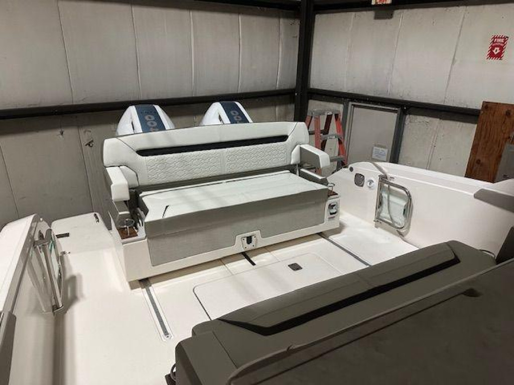 Tiara 34 Luxury Sport