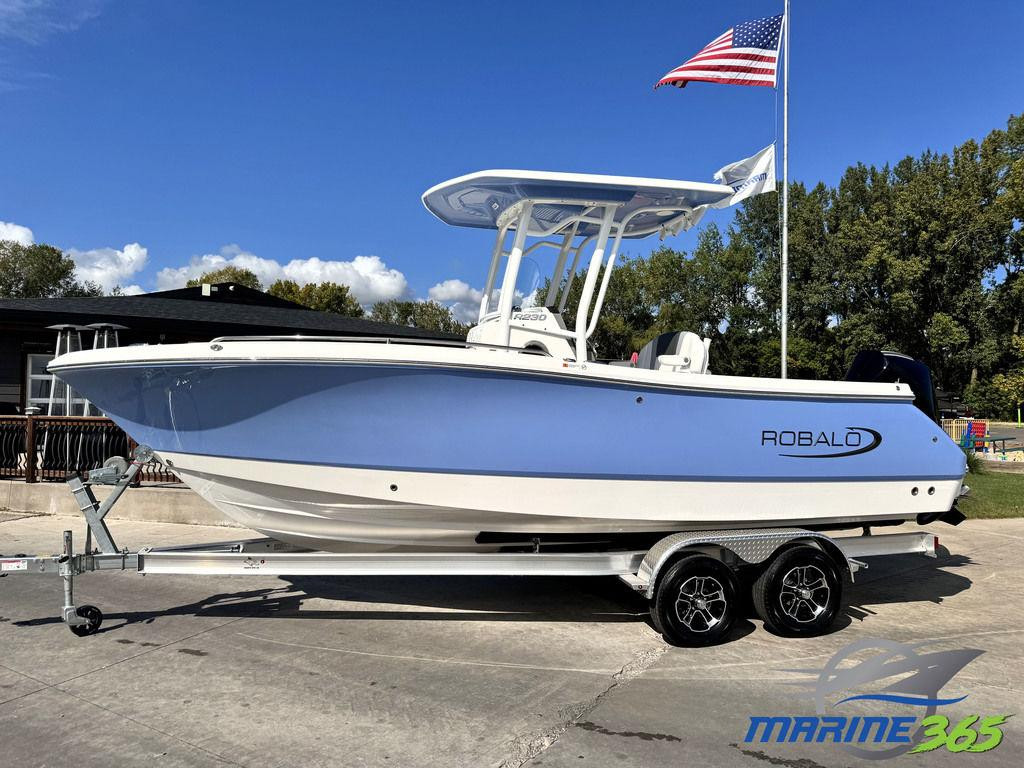 Robalo R230