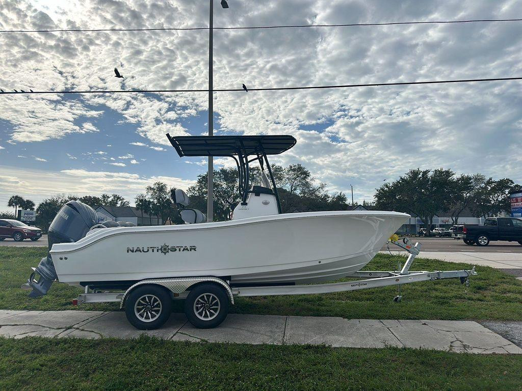 Nautic Star 212 Legacy
