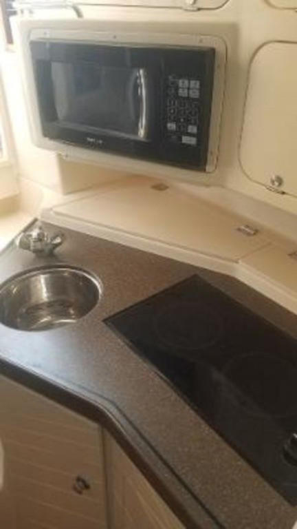 Grady White 330 Express