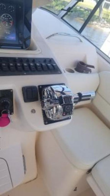 Grady White 330 Express