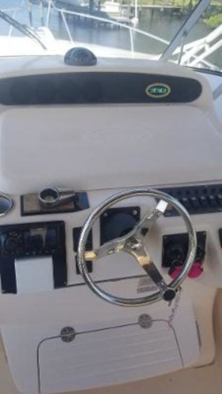 Grady White 330 Express