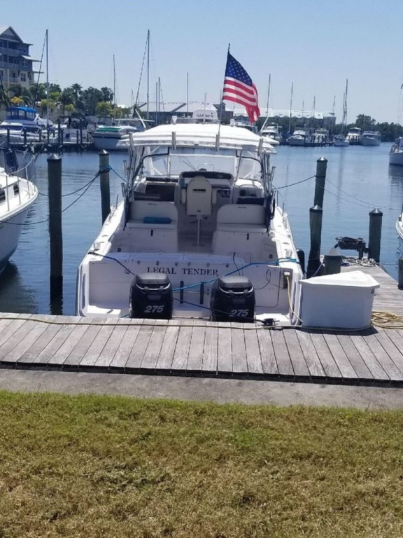 Grady White 330 Express