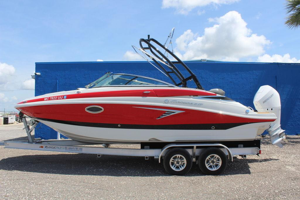 Crownline E235 XS