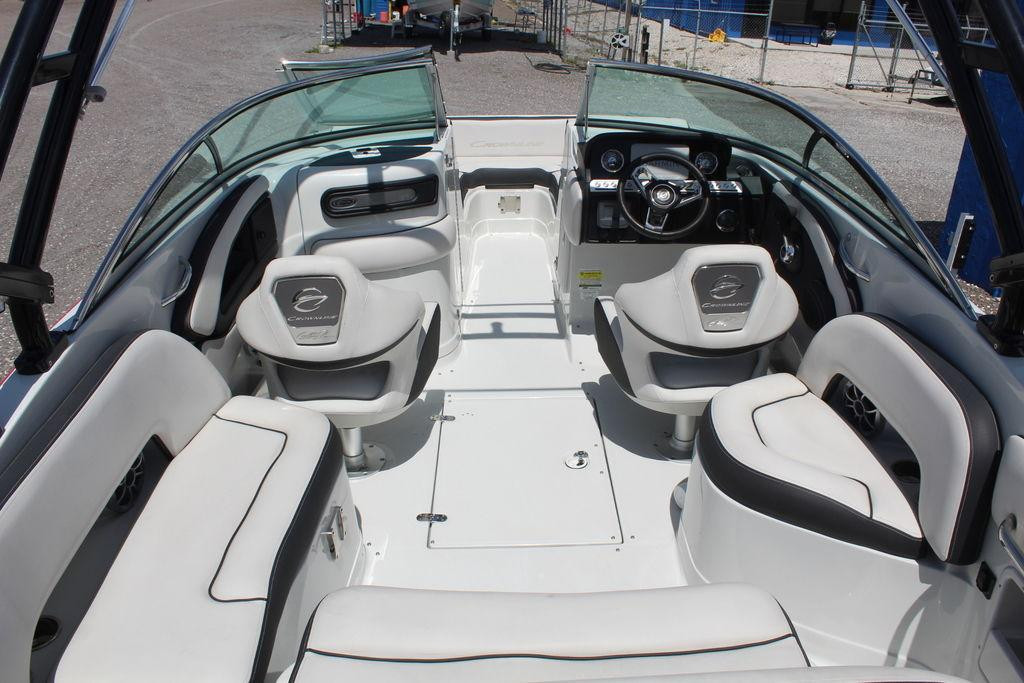 Crownline E235 XS