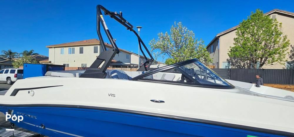 Bayliner VR5