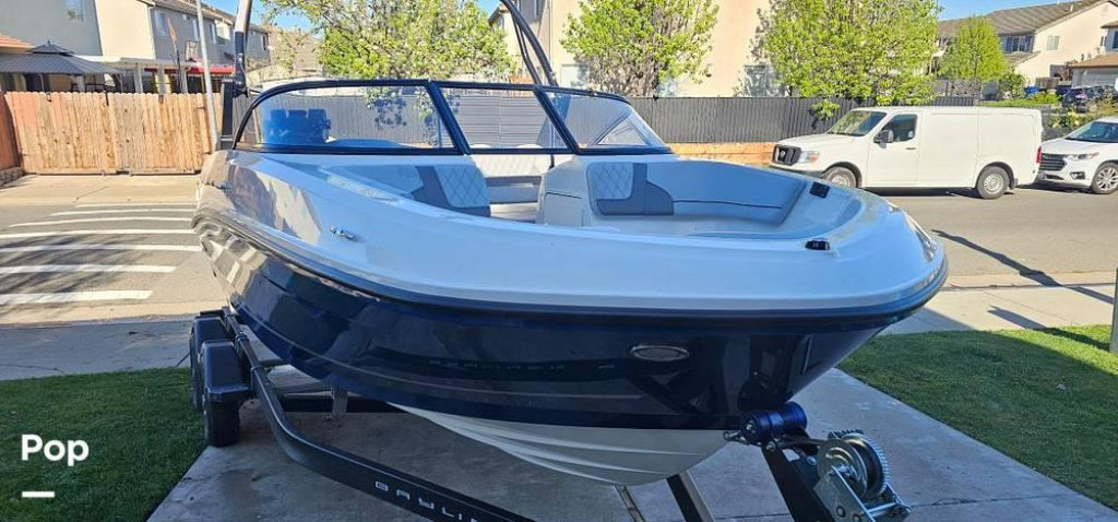 Bayliner VR5