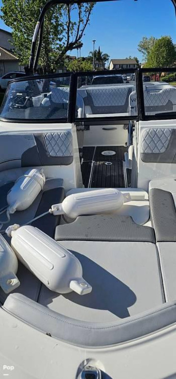Bayliner VR5