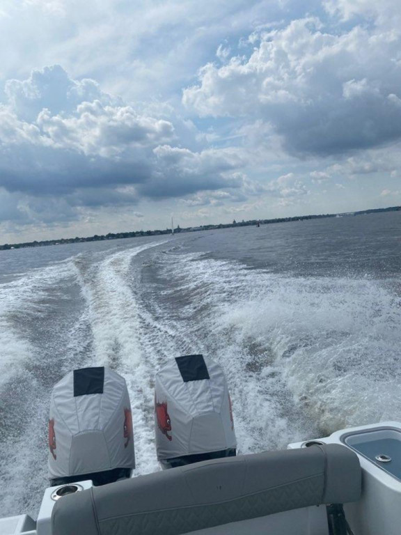 Wellcraft Scarab 262 Fisherman