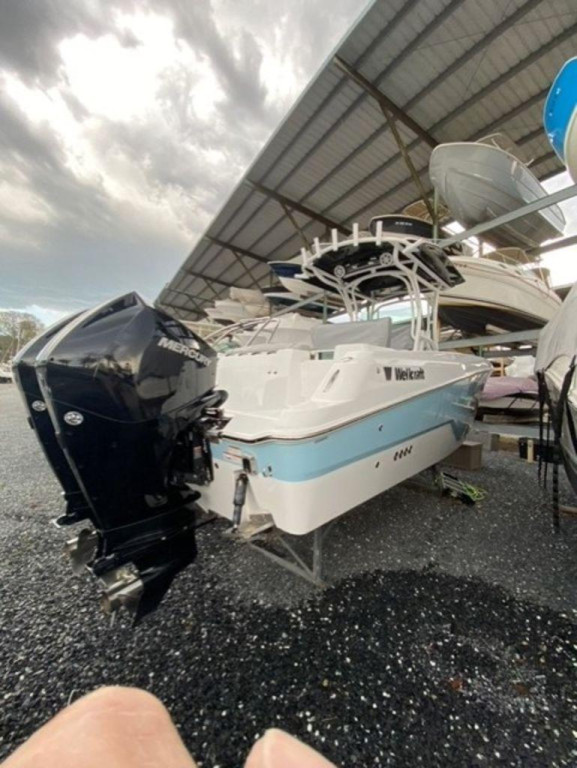 Wellcraft Scarab 262 Fisherman