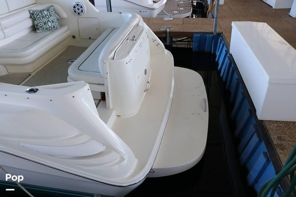 Sea Ray 330 Sundancer