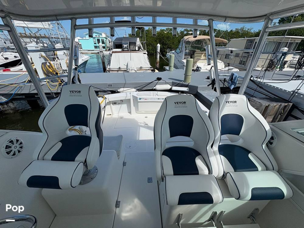 Rampage 30 Offshore Express