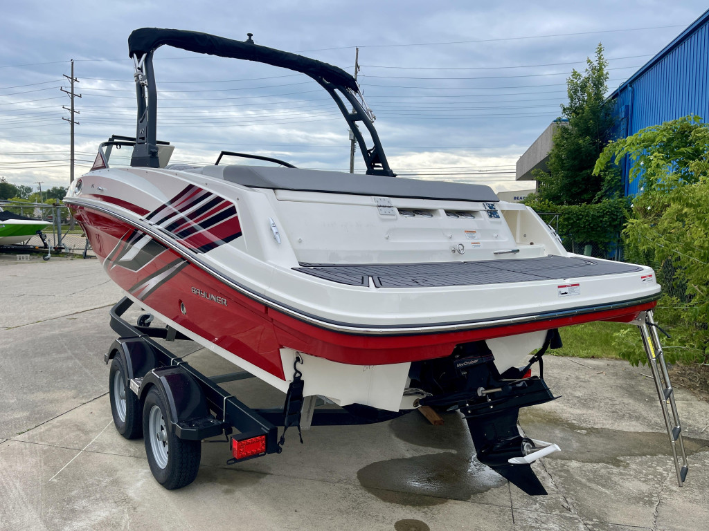 Bayliner VR6 Bowrider