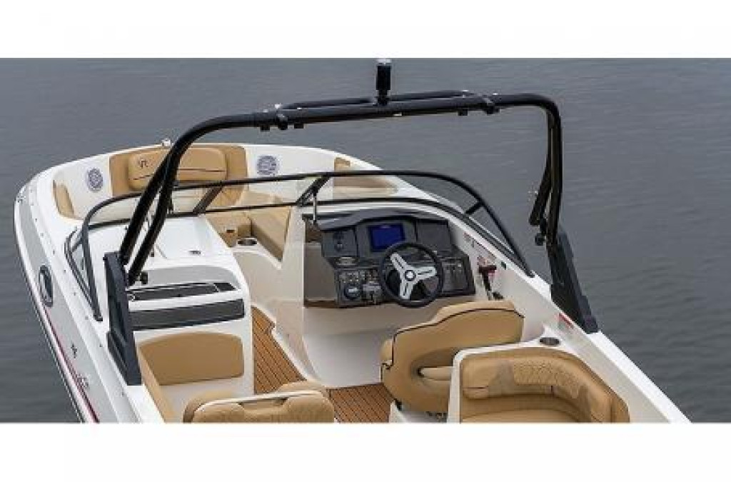 Bayliner VR6 Bowrider