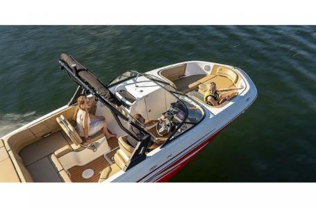 Bayliner VR6 Bowrider