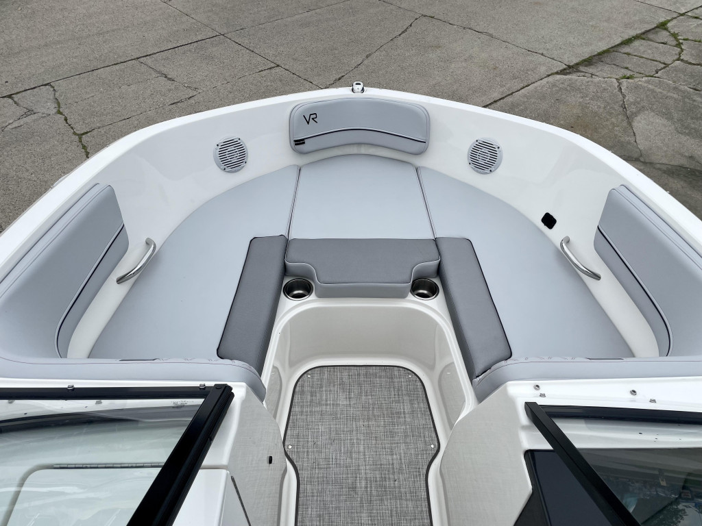 Bayliner VR6 Bowrider