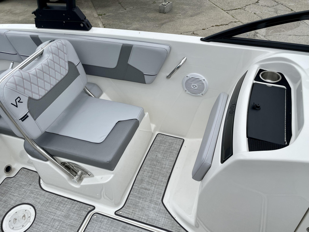 Bayliner VR6 Bowrider