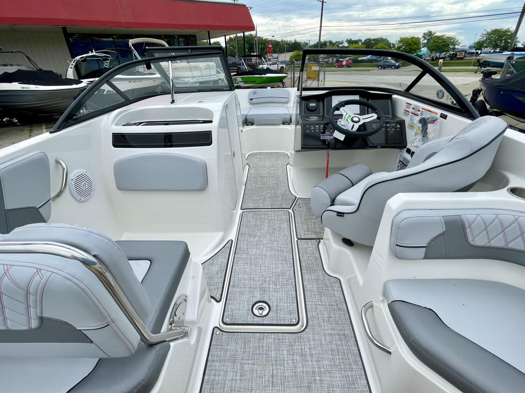 Bayliner VR6 Bowrider