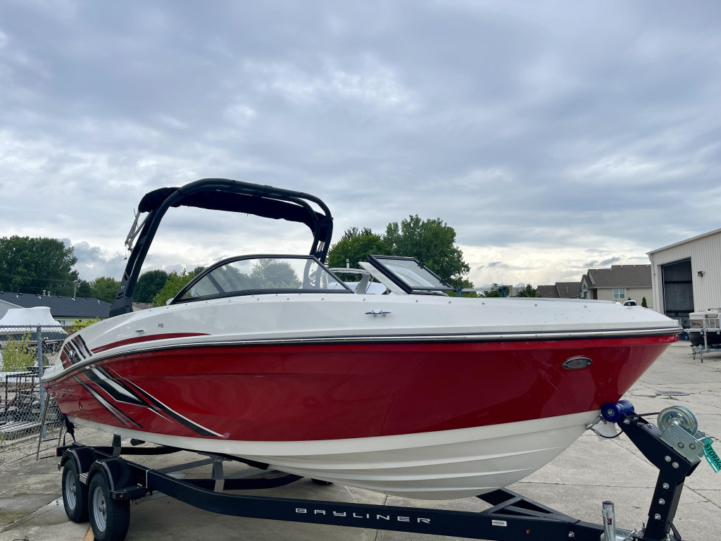 Bayliner VR6 Bowrider