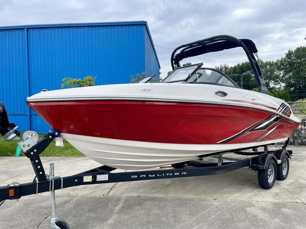 Bayliner VR6 Bowrider