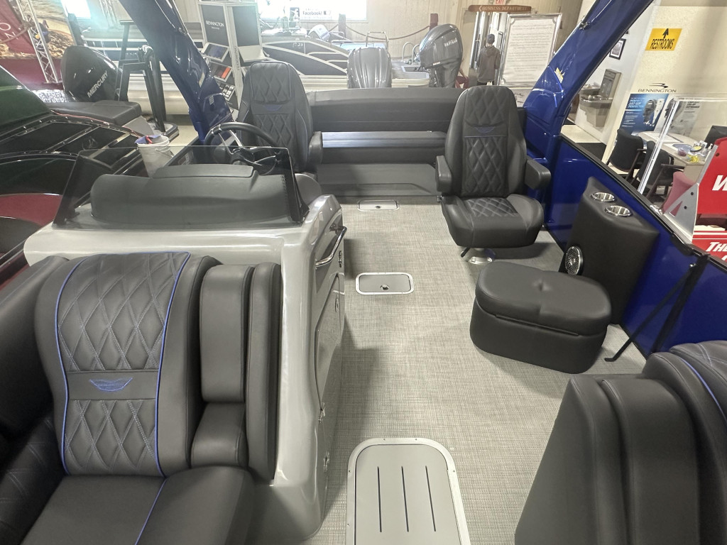 Bennington 25 QSBA Tri Toon