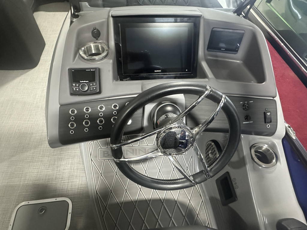 Bennington 25 QSBA Tri Toon