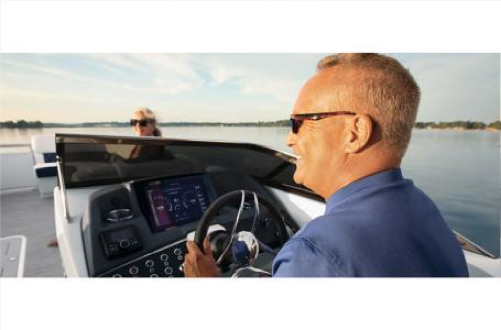 Bennington 25 QSBA Tri Toon