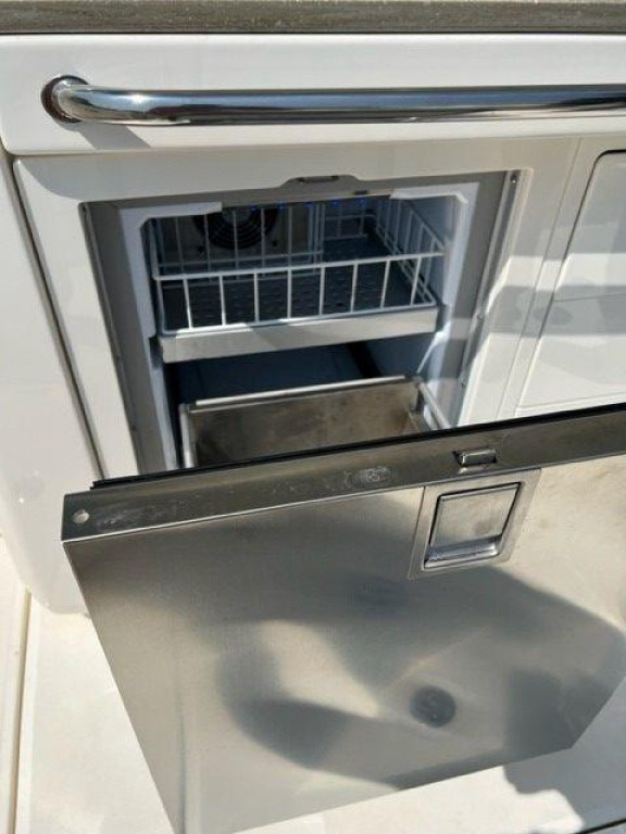 Boston Whaler 420 Outrage