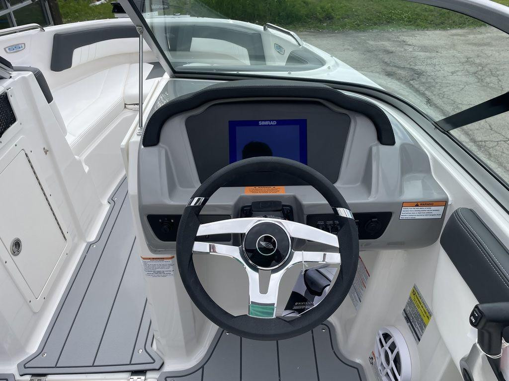 Chaparral 21 SSi OB Ski   Fish