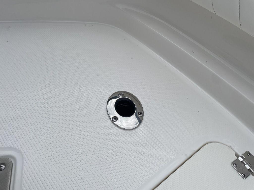 Chaparral 21 SSi OB Ski   Fish