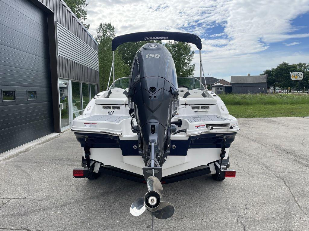 Chaparral 21 SSi OB Ski   Fish