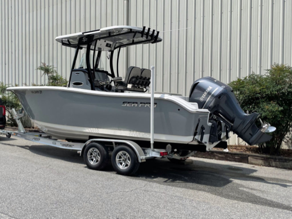 Sea Pro 239 Center Console