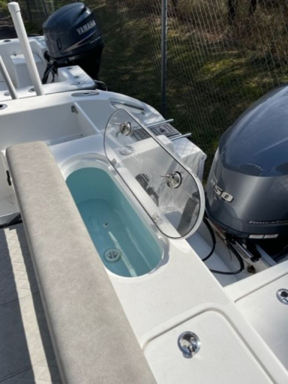 Sea Pro 239 Center Console