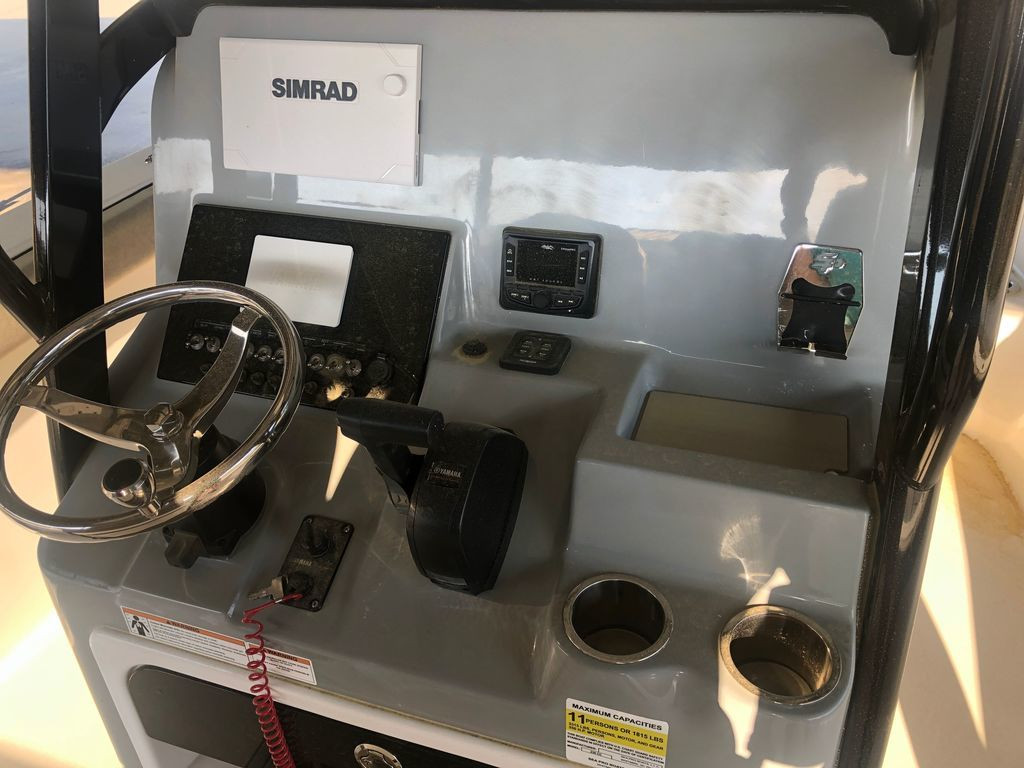 Sea Pro 239 Center Console