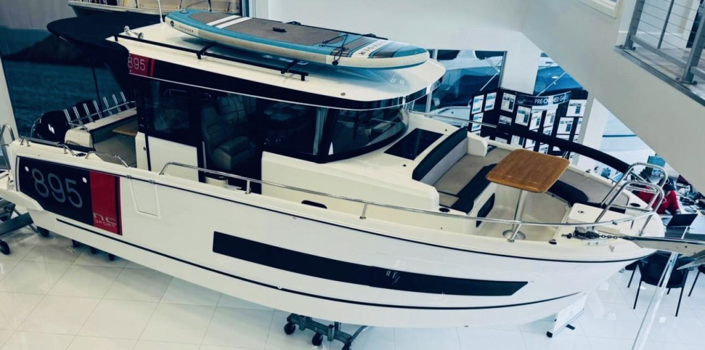 Jeanneau NC 895