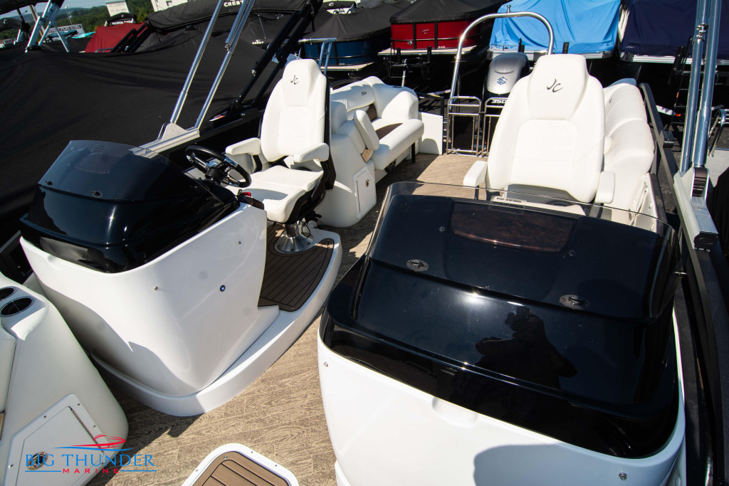 JC Tritoon SportToon 26 TT