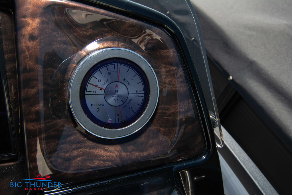 JC Tritoon SportToon 26 TT