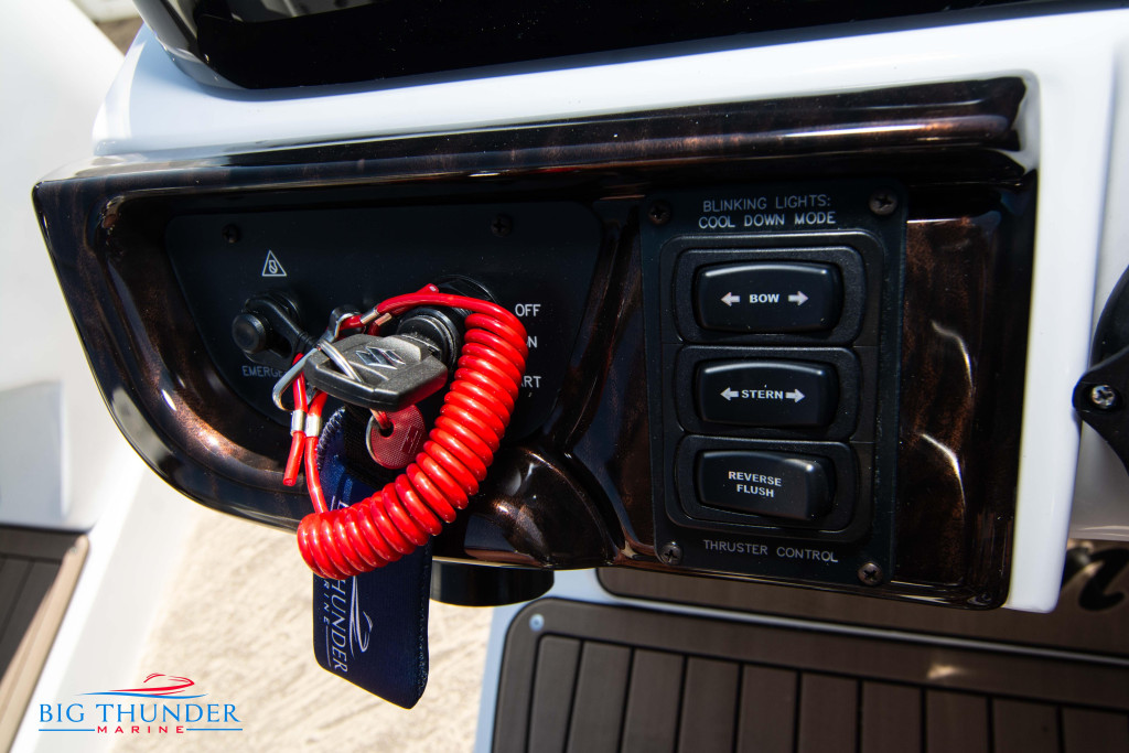 JC Tritoon SportToon 26 TT