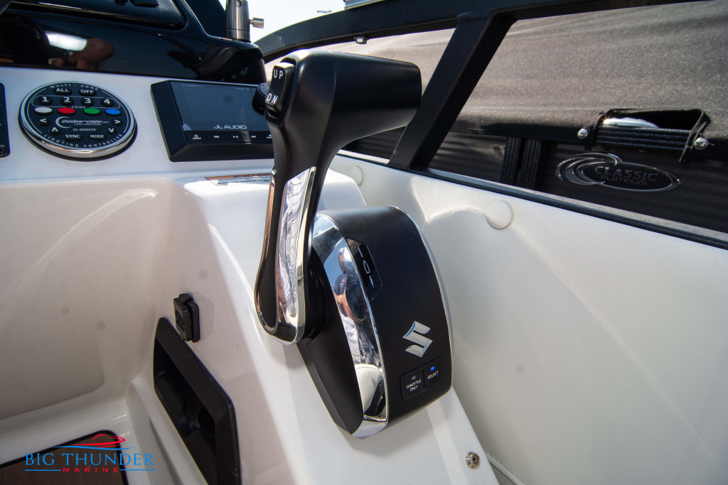 JC Tritoon SportToon 26 TT