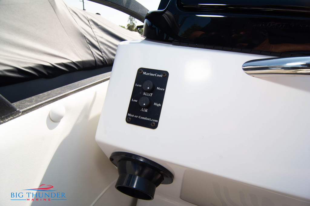 JC Tritoon SportToon 26 TT