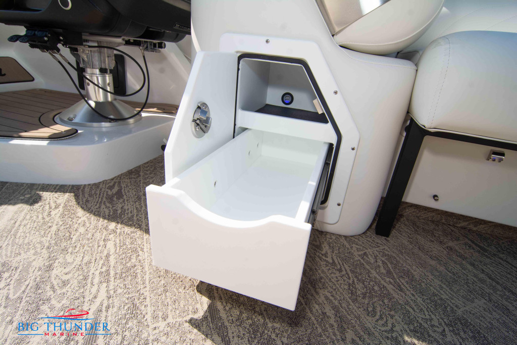 JC Tritoon SportToon 26 TT